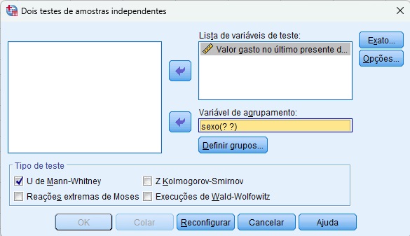 especificando as variáveis do teste de Mann-Whitney no SPSS.